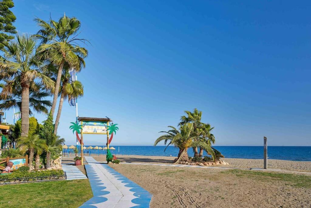 Puro Beach. Charming Apartment With Jacuzzi. Torremolinos Exterior foto
